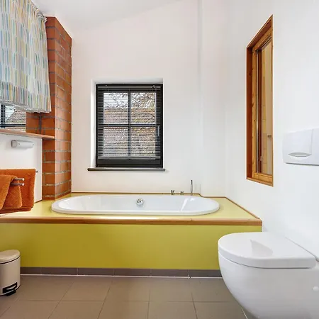 شقة Atelierwohnung Hof Kranichmoor *
